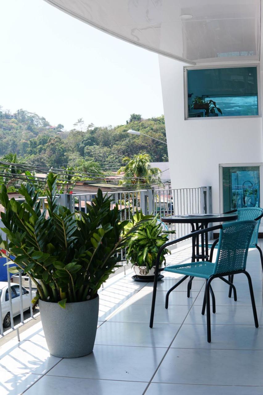Puerta Del Cielo Quepos Exterior photo